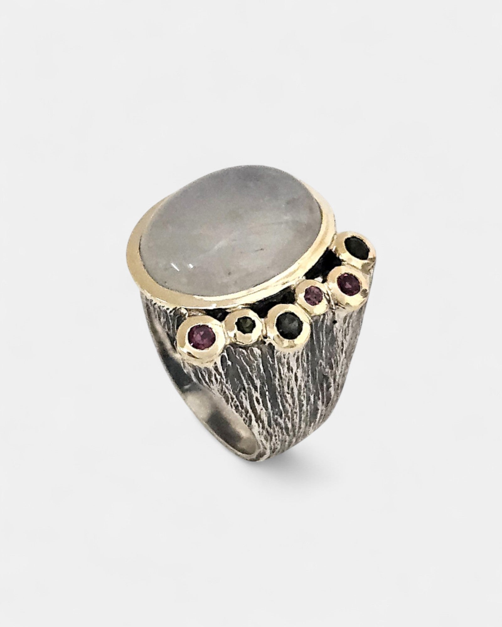 Anillo ancho de plata piedra luna y turmalinas