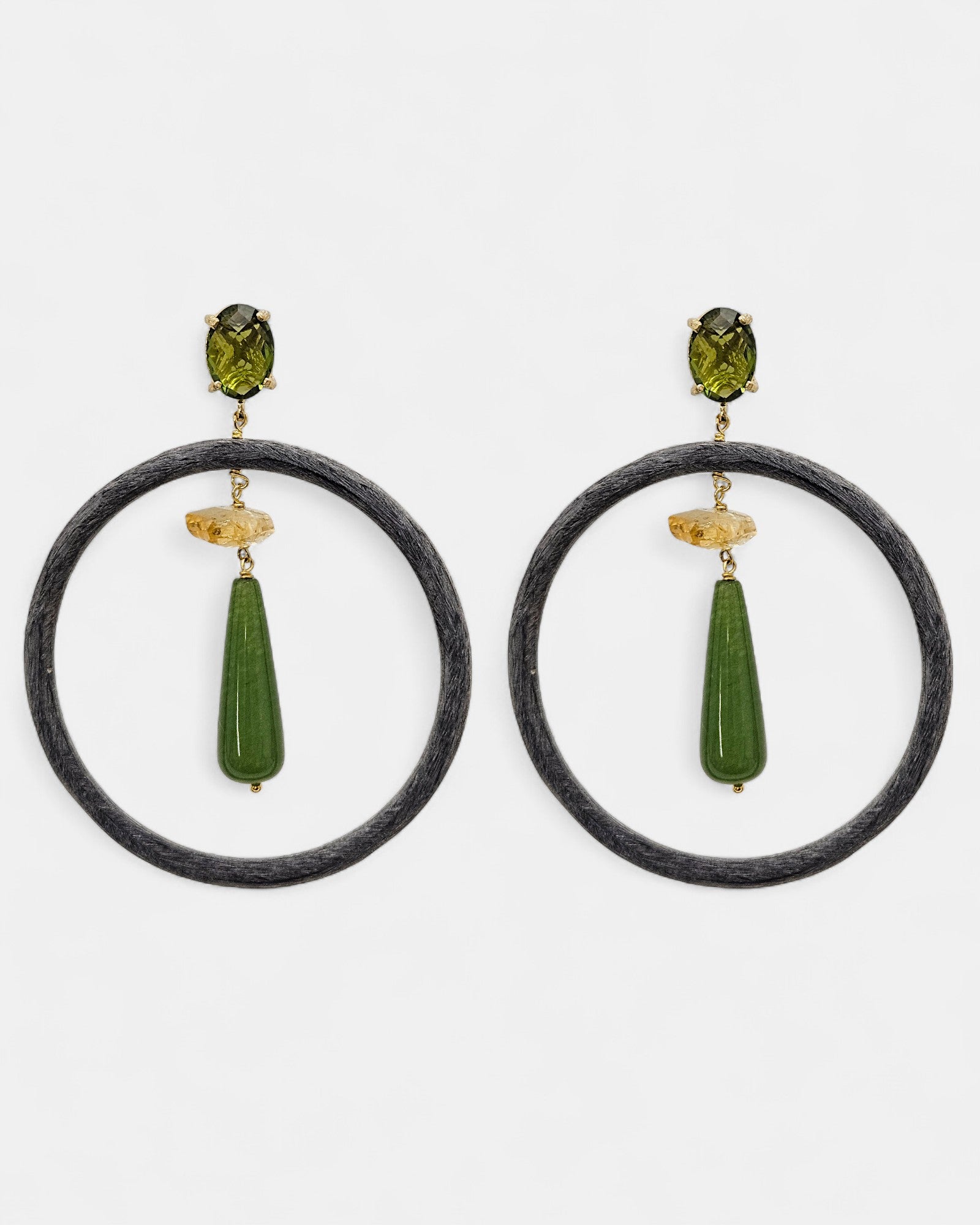 Pendientes de asta y piedras