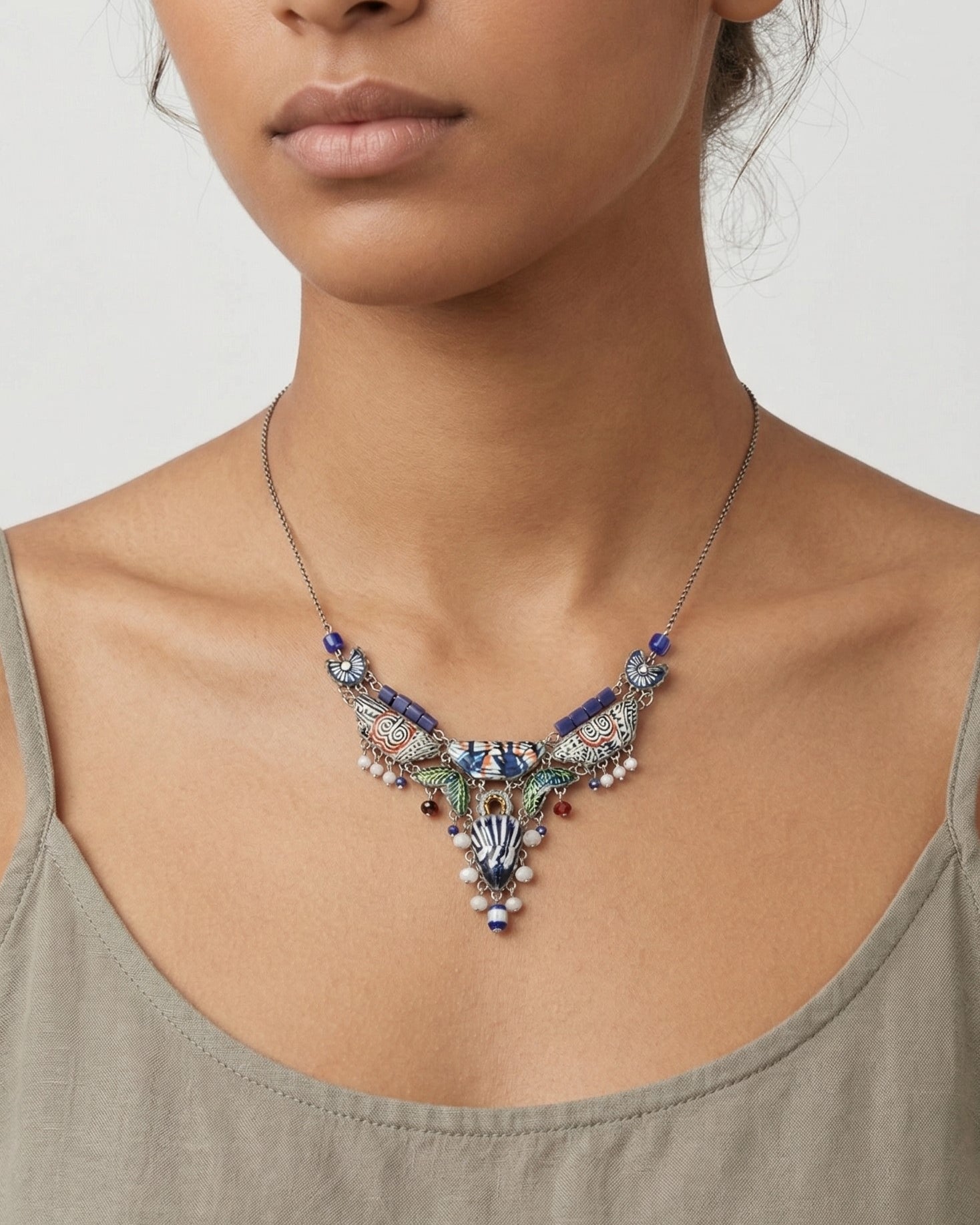 Collar Blue Domes corto azul