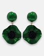 pareja de pendientes de amapola de Ciléa Paris con pétalos en color verde esmeralda esmaltado, centro negro texturizado y botón superior redondo.