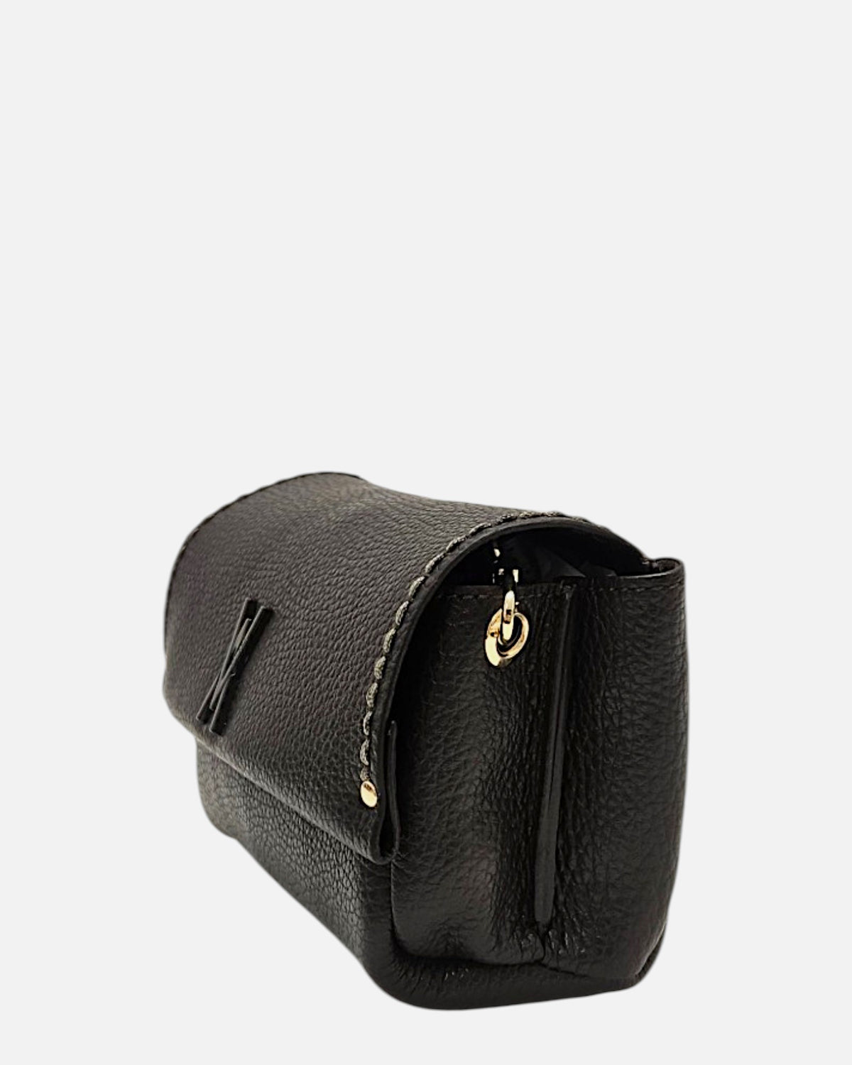 perfil del Bolso Bandolera Cacao de Plinio Visonà y el acabado de las costuras artesanales laterales.