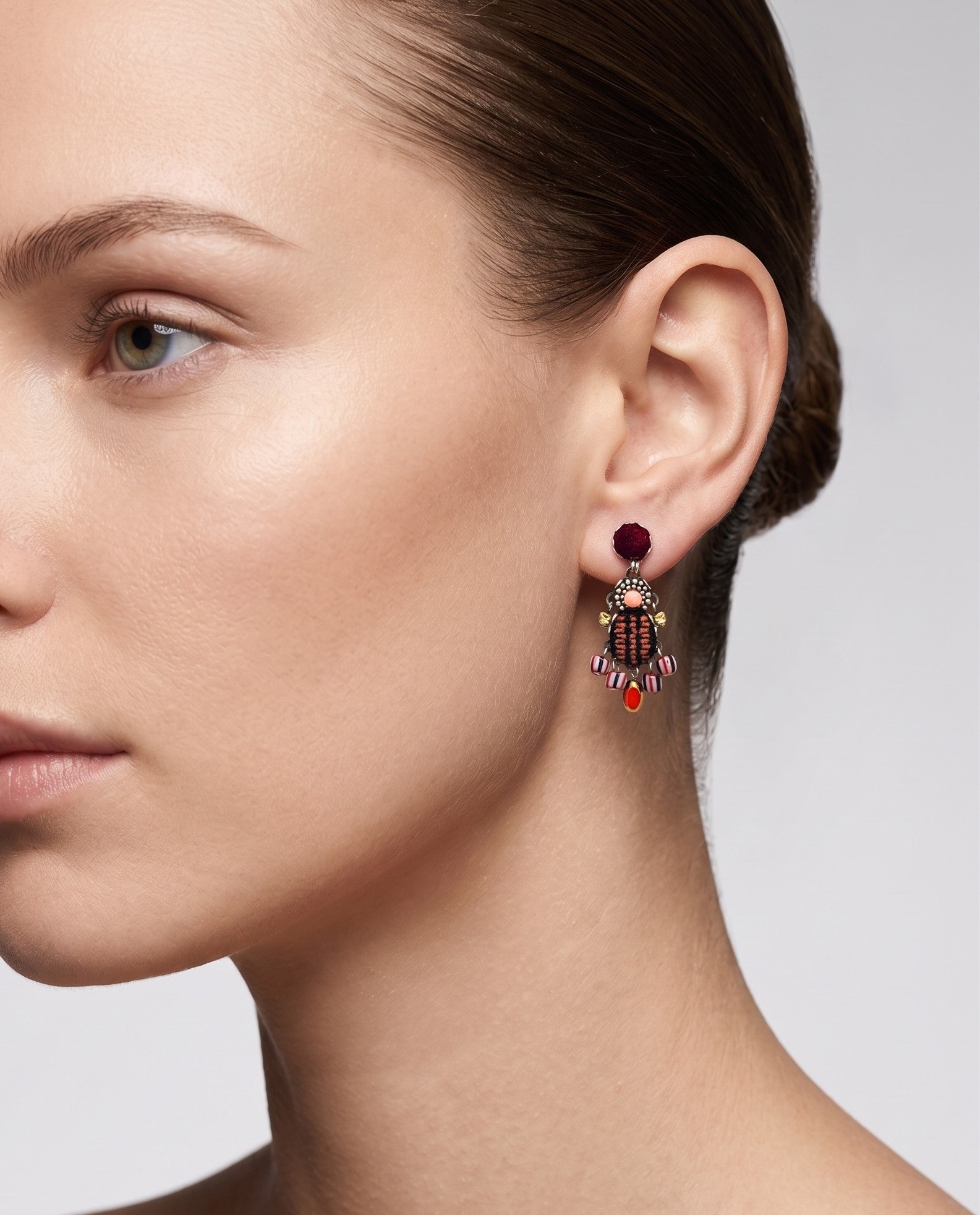 Boucles d'oreilles scarabée en terre cuite