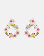 Par de pendientes de aro Les Néréides en guirnalda de cerezos en flor esmaltados en rosa y blanco con detalles de cristal y mariposa.
