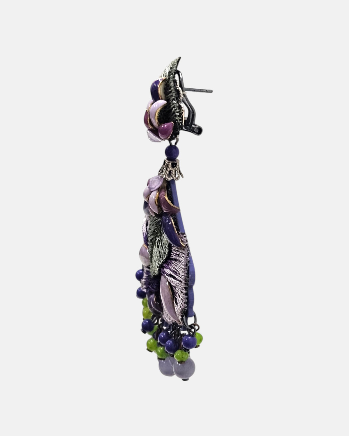 Pendientes de fiesta bordados Dublos en morado y verde lima