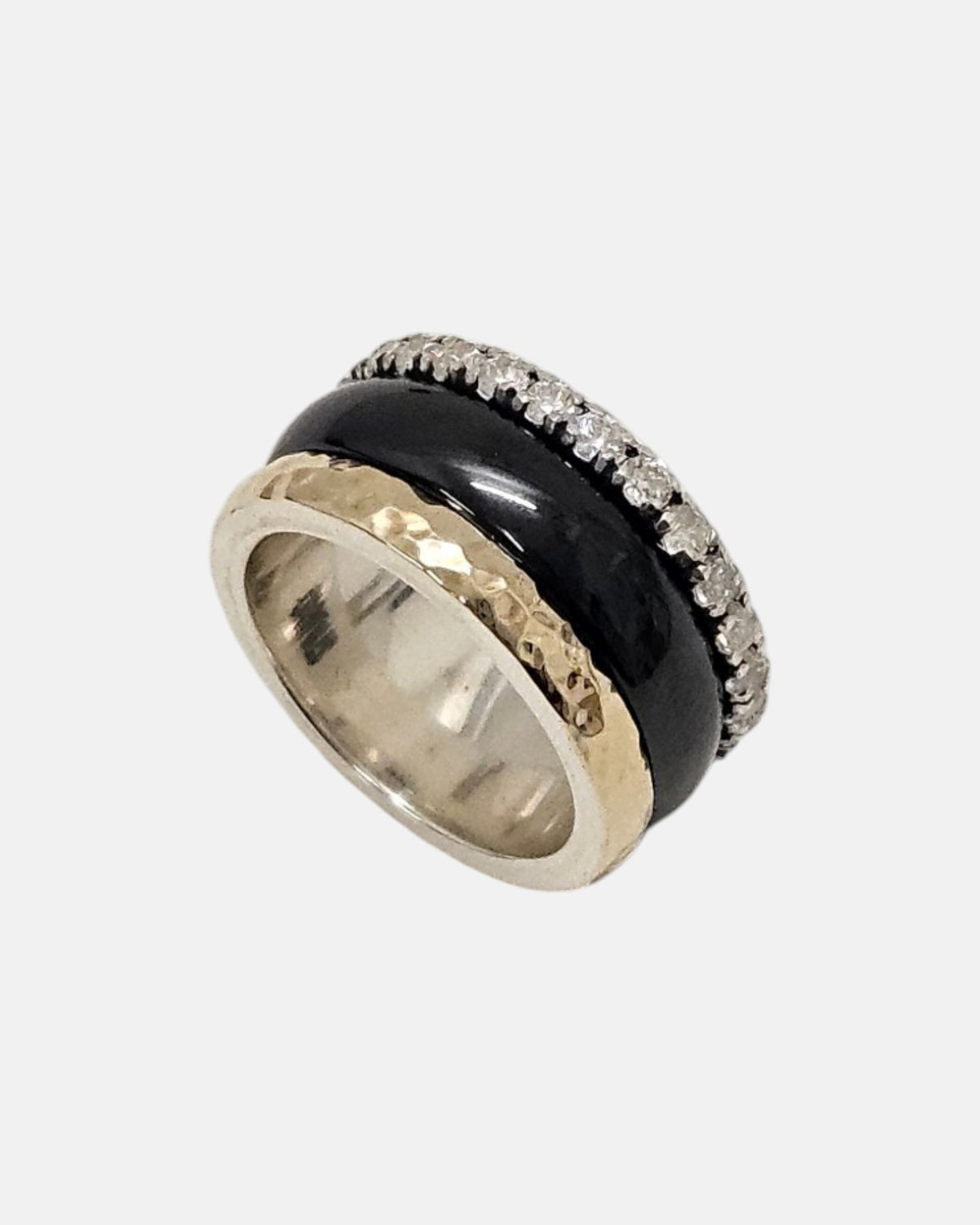 Anillo ancho artesanal con esmalte negro