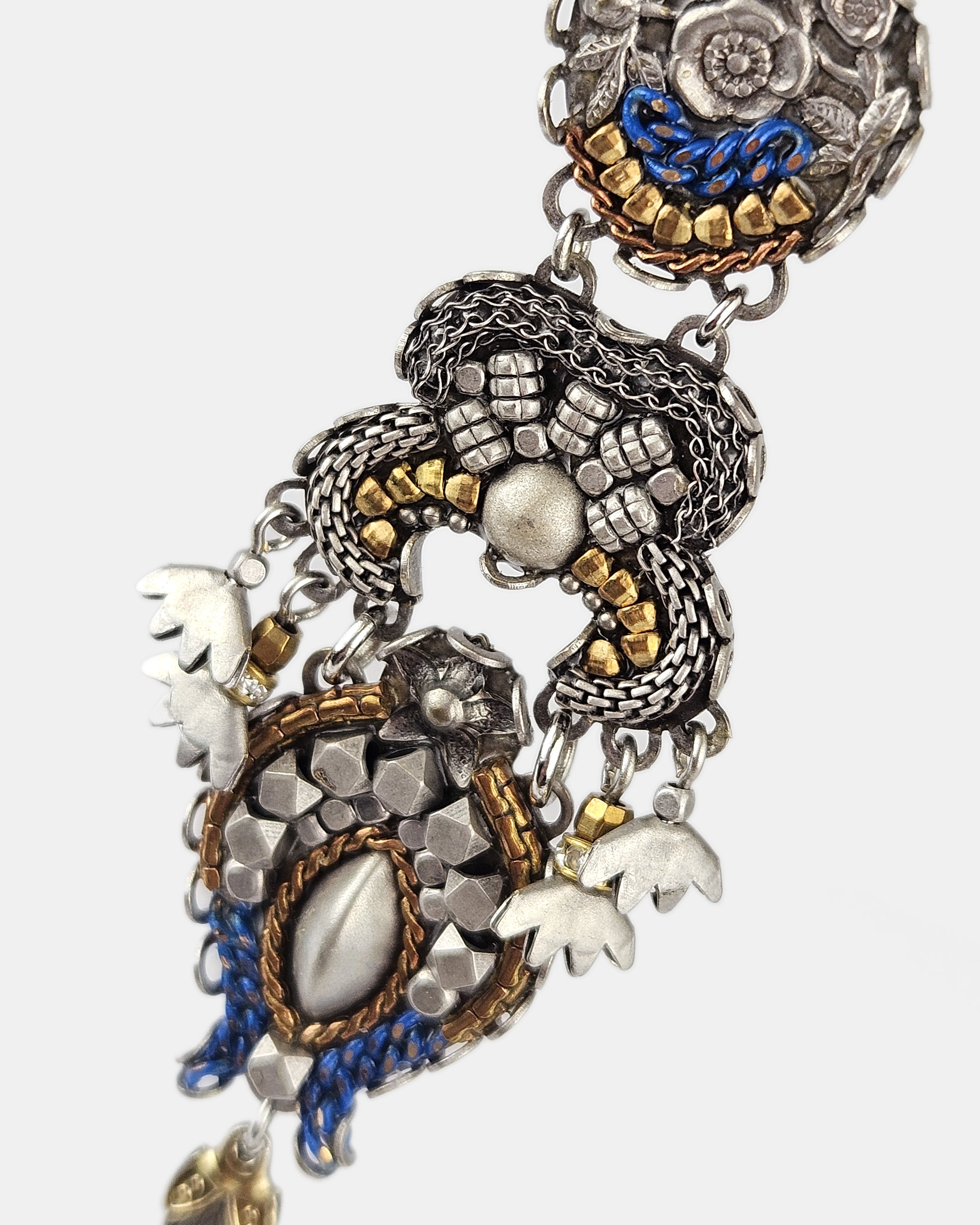 Pendientes Contemplation Ayala Bar