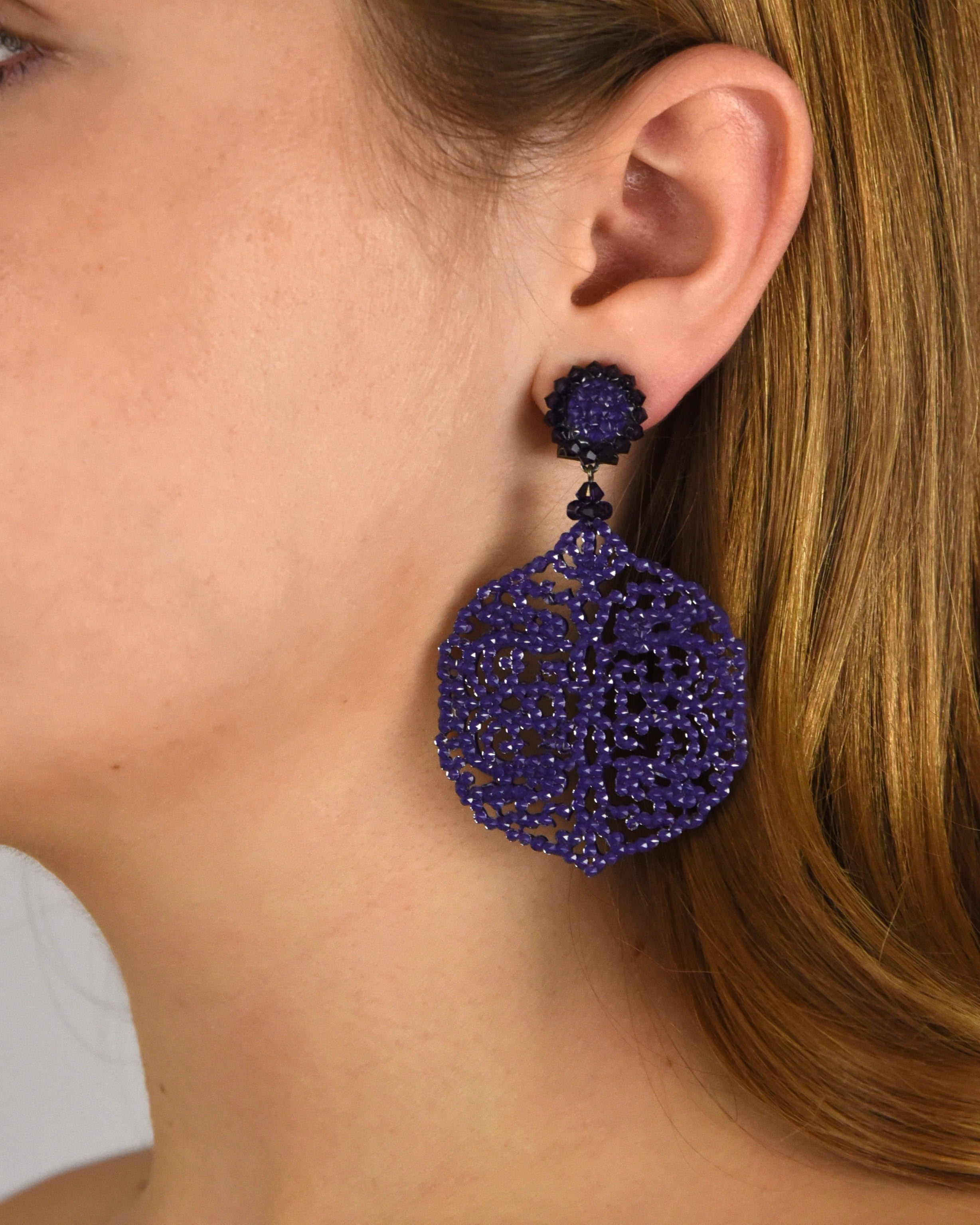 Large purple Arabesque pendant