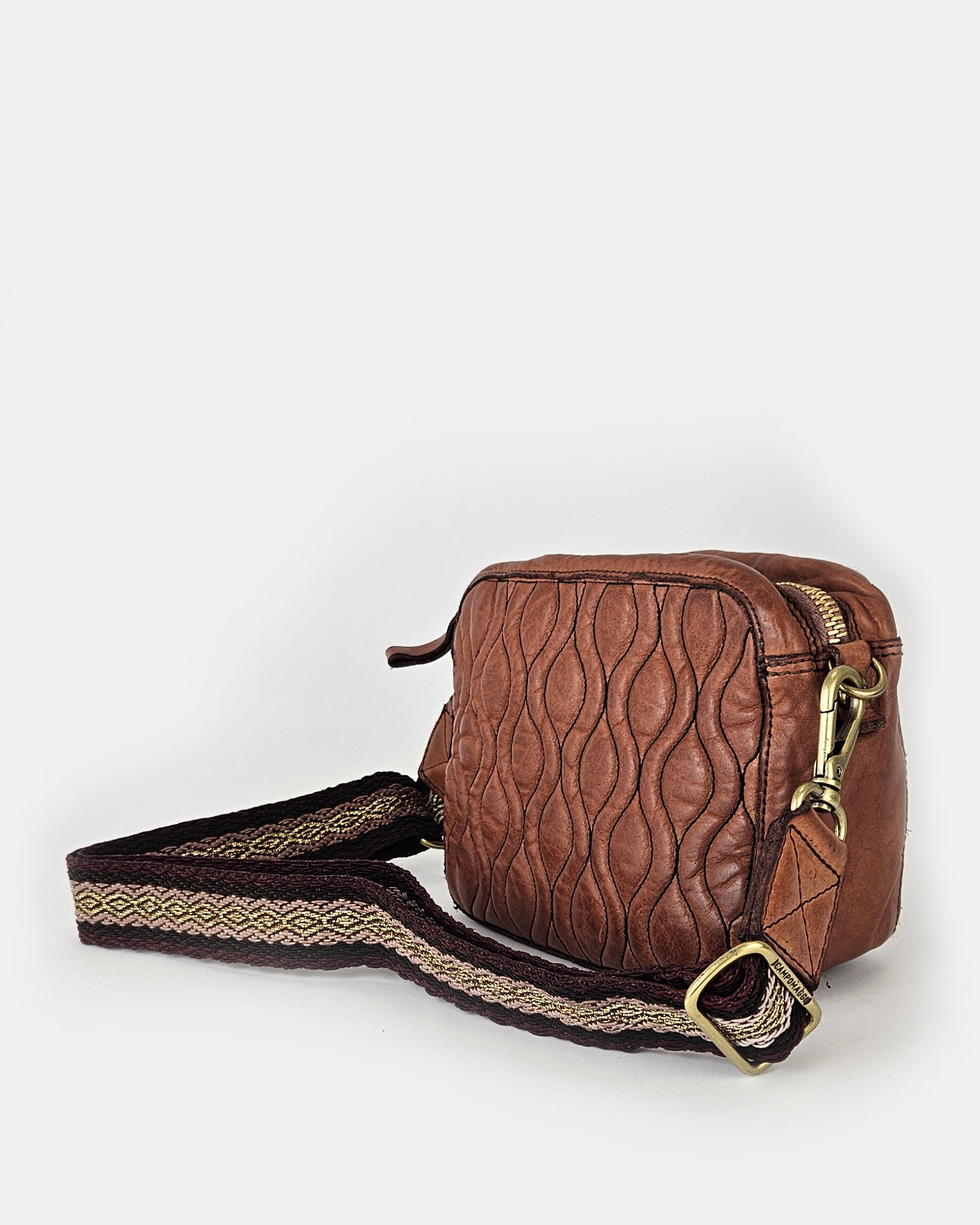 Bandolera Amur piel ondas camel