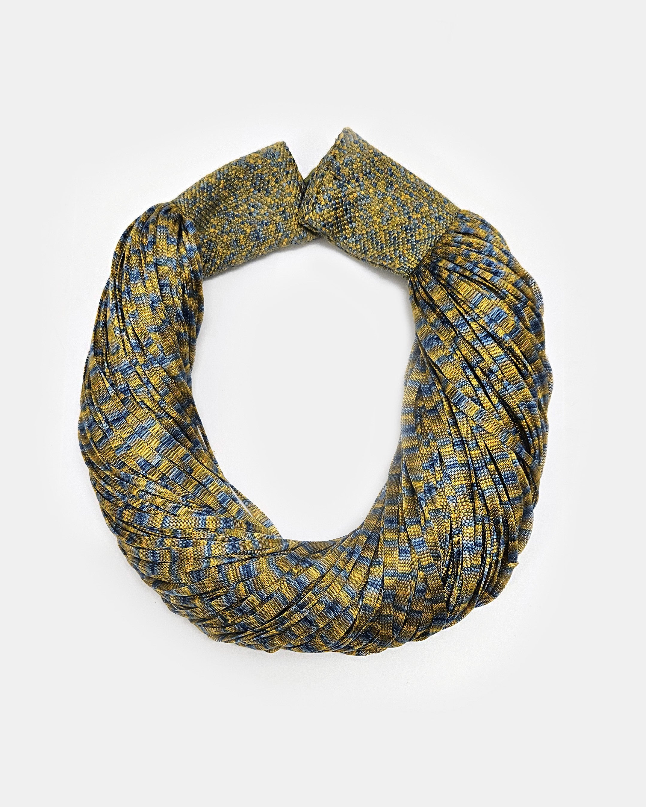 Collar seda jaspeado azul y dorado