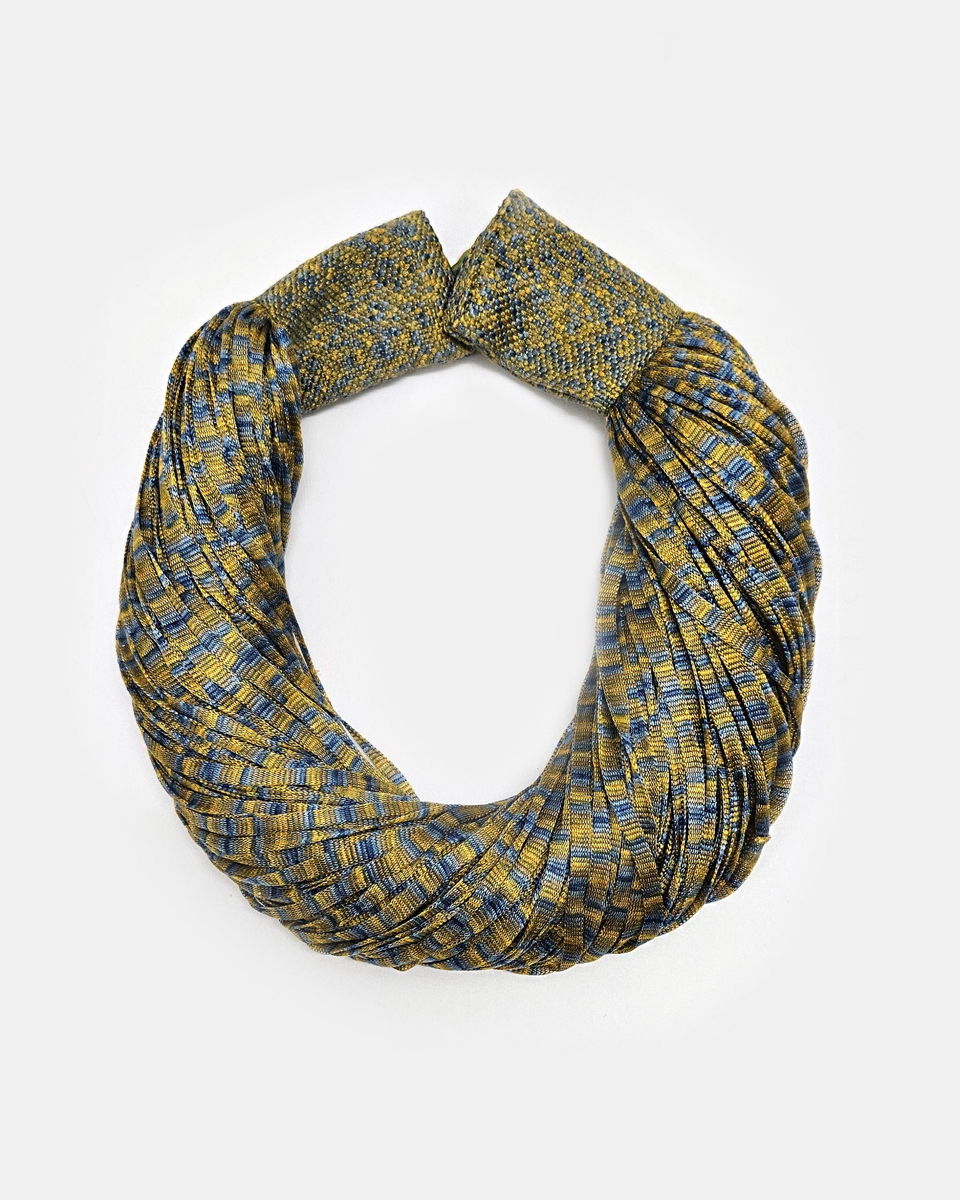 Collar seda jaspeado azul y dorado