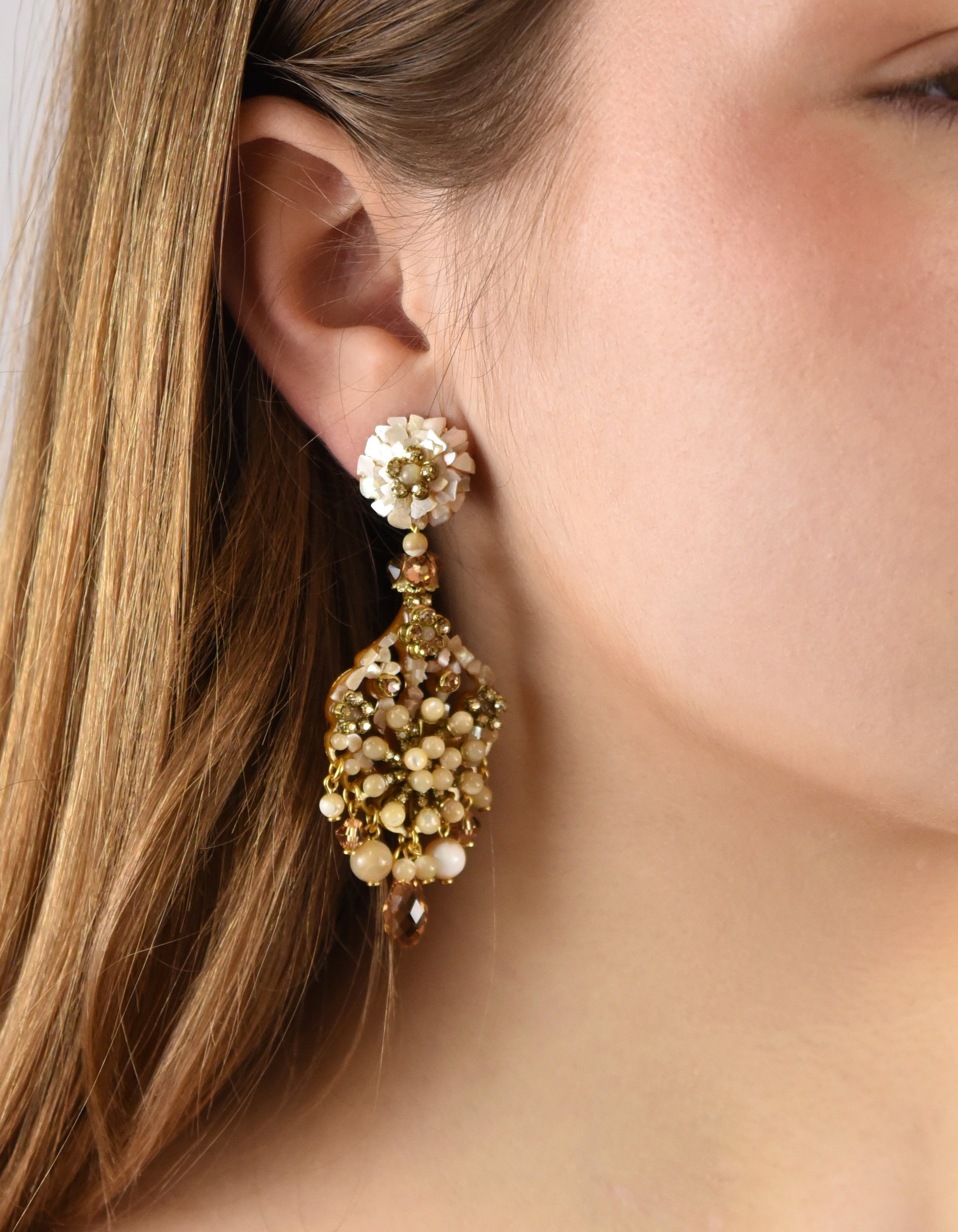 Pendientes fiesta y ceremonia Dublos dorados