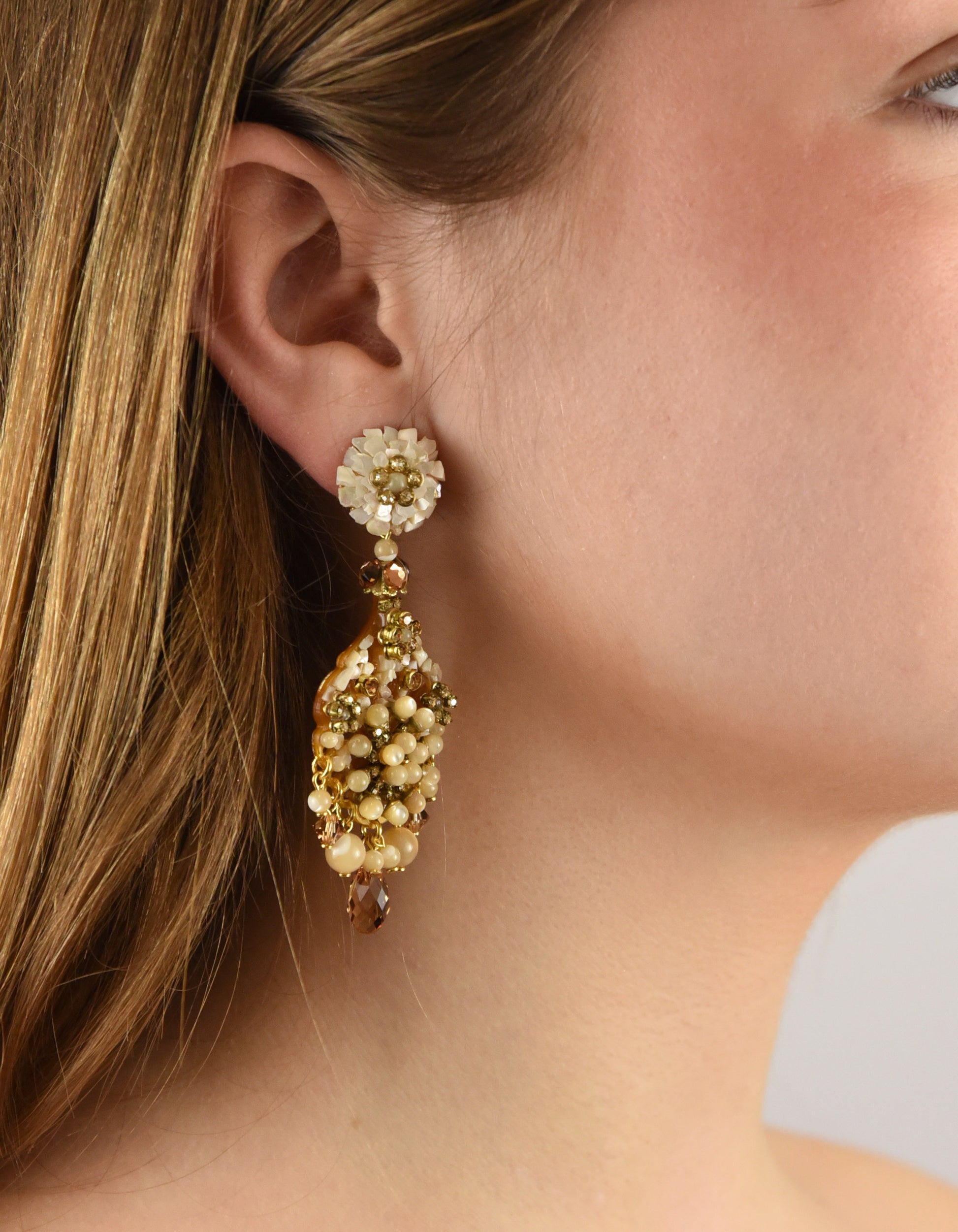 Pendientes fiesta y ceremonia Dublos dorados