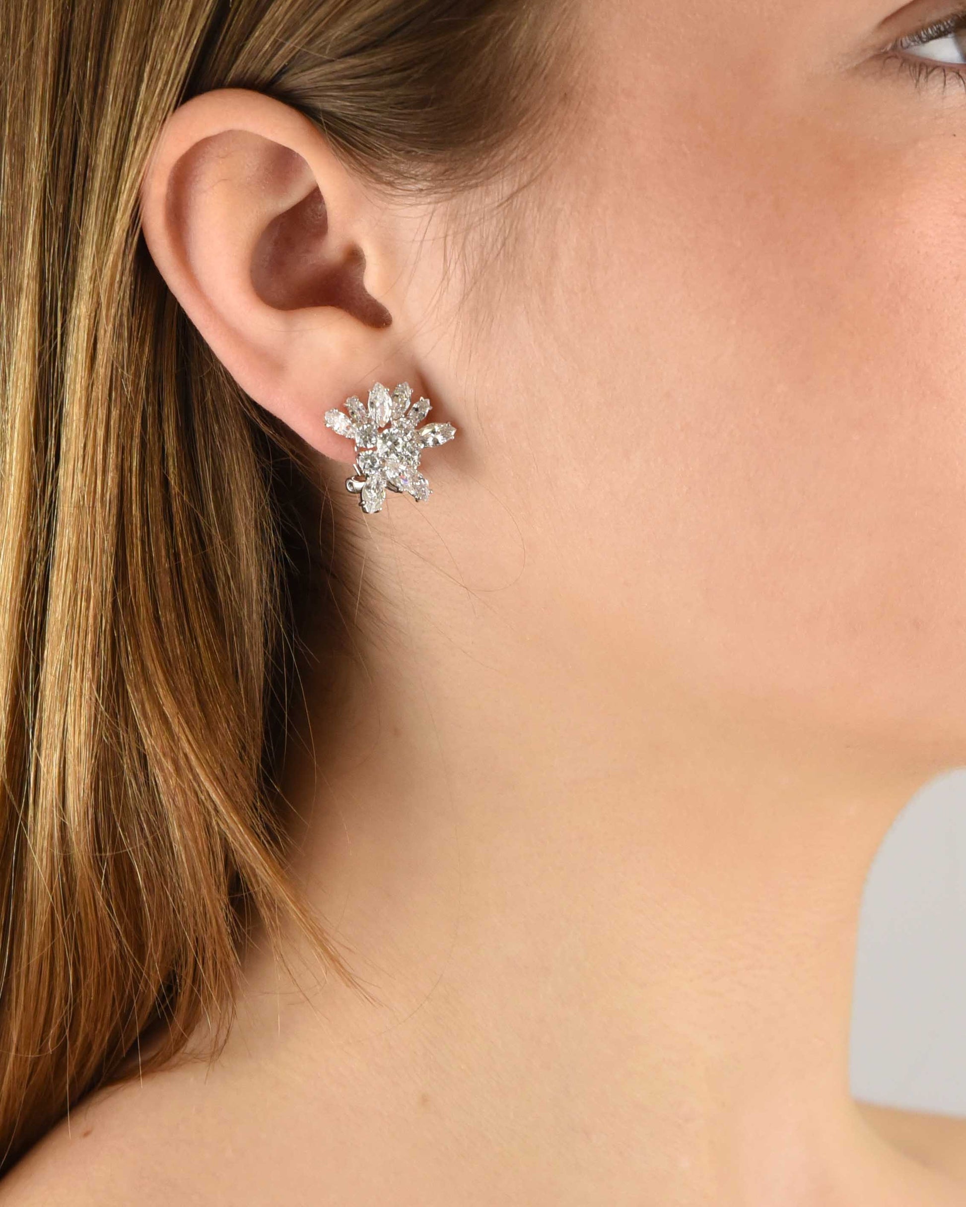 Pendiente Radiant en plata y zirconita