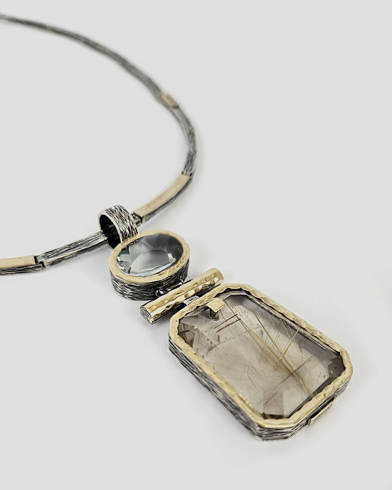 Colgante plata con cuarzo y amatista verde