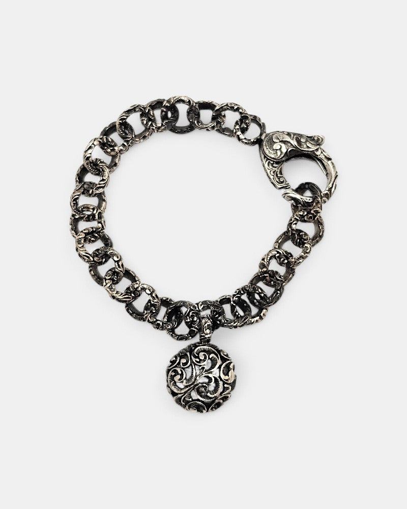 Pulsera de plata tallada a mano con cristal de roca