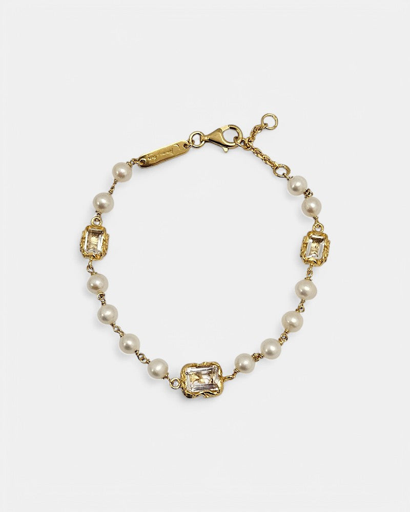 Pulsera de plata dorada tallada a mano con perlas y cristal