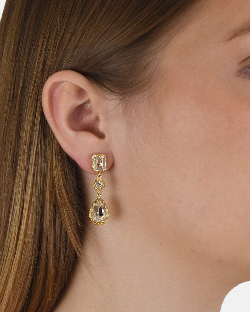 Pendientes de plata dorados tallados a mano con piedras