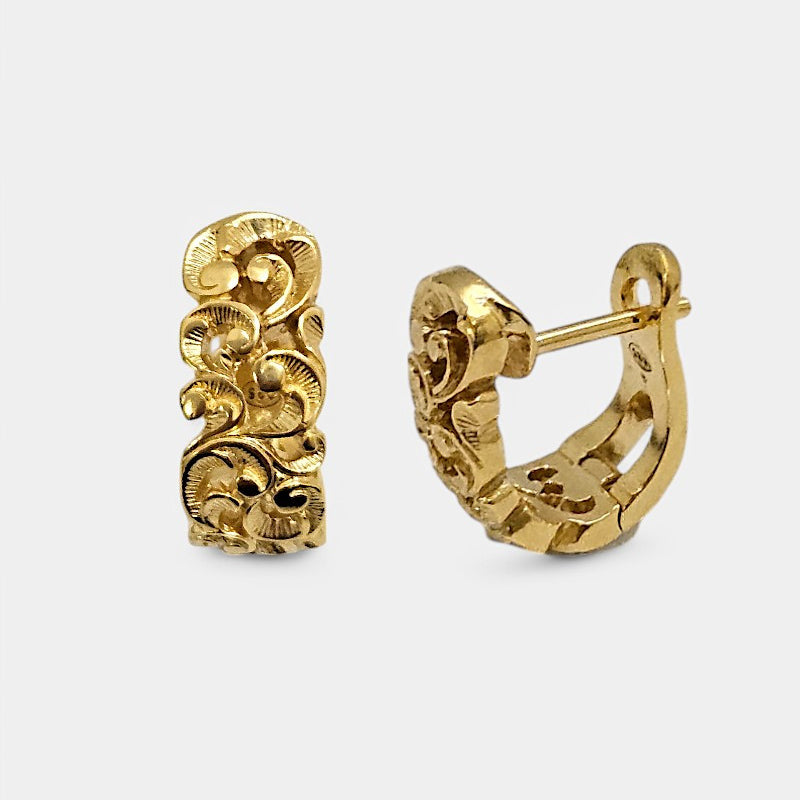 Pendientes de plata labrada dorados