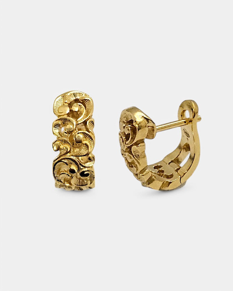 Pendientes de plata labrada dorados