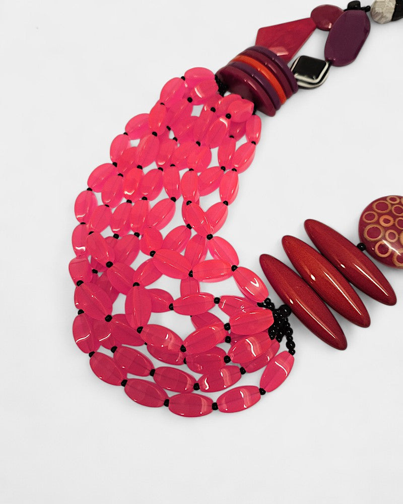 Collar corto artesanal Blush rosa