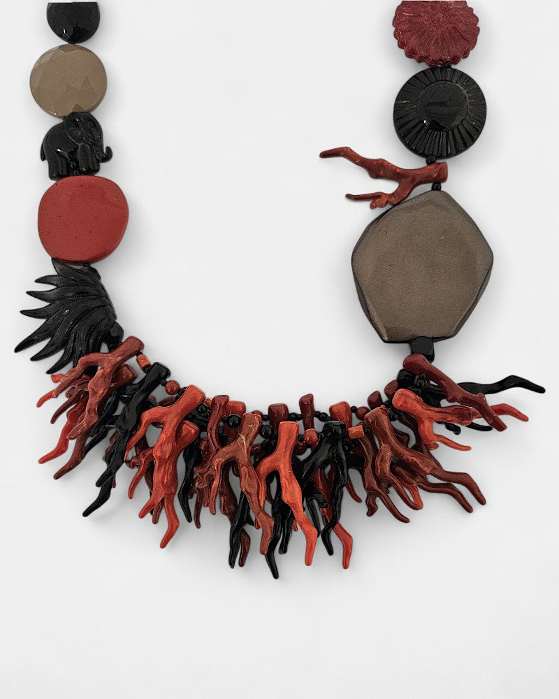 Collar de resina Patra rojo