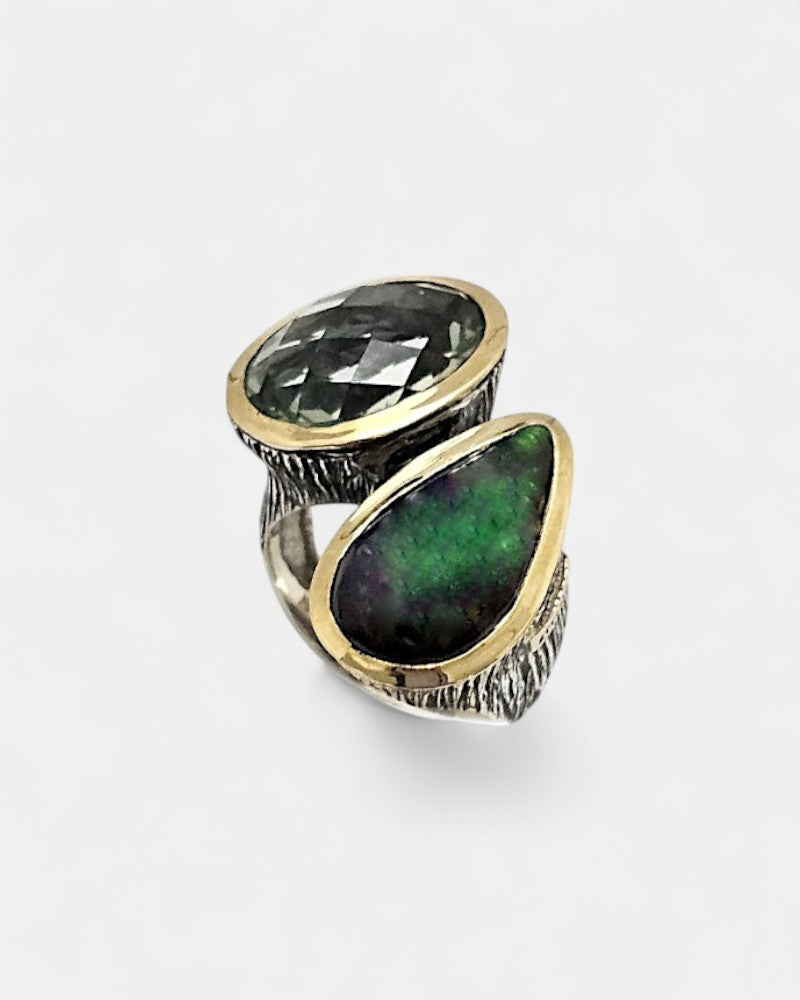 Anillo plata con amonite y amatista verde