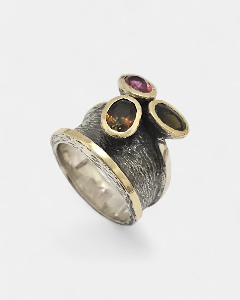 Sortija de plata y turmalinas