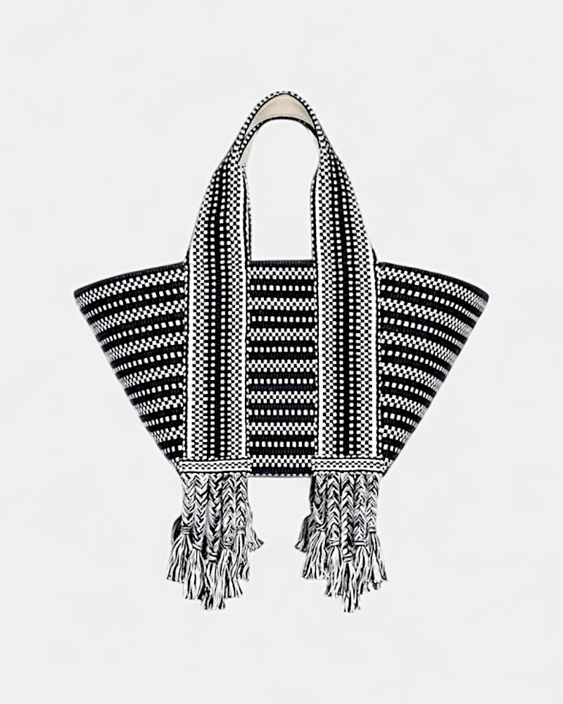 Bolso tejido y piel bicolor blanco y negro