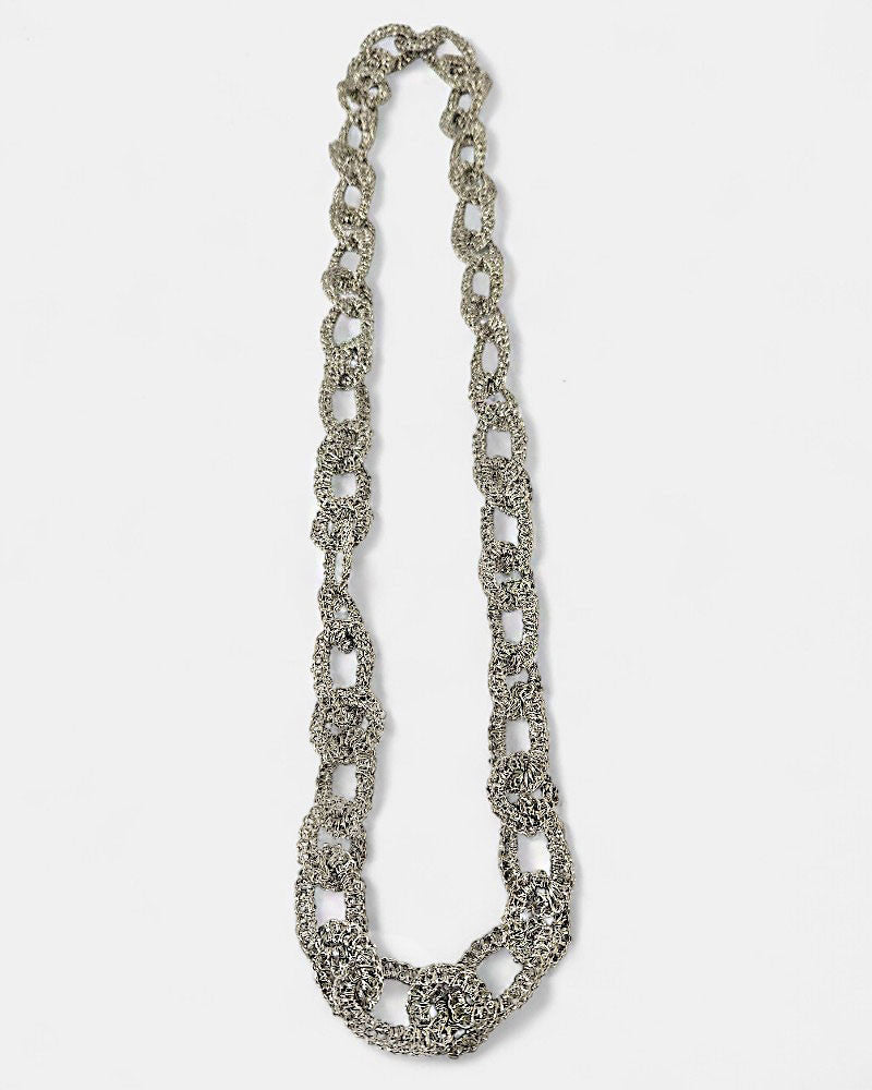 Collar eslabones plateado de crochet