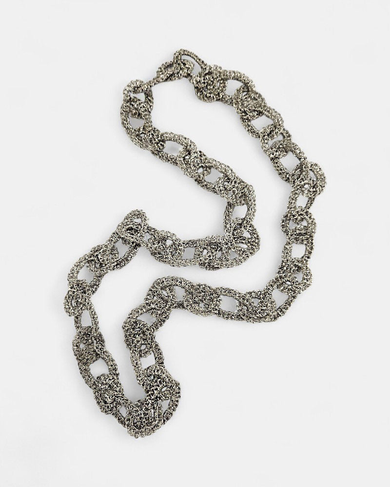 Collar eslabones plateado de crochet