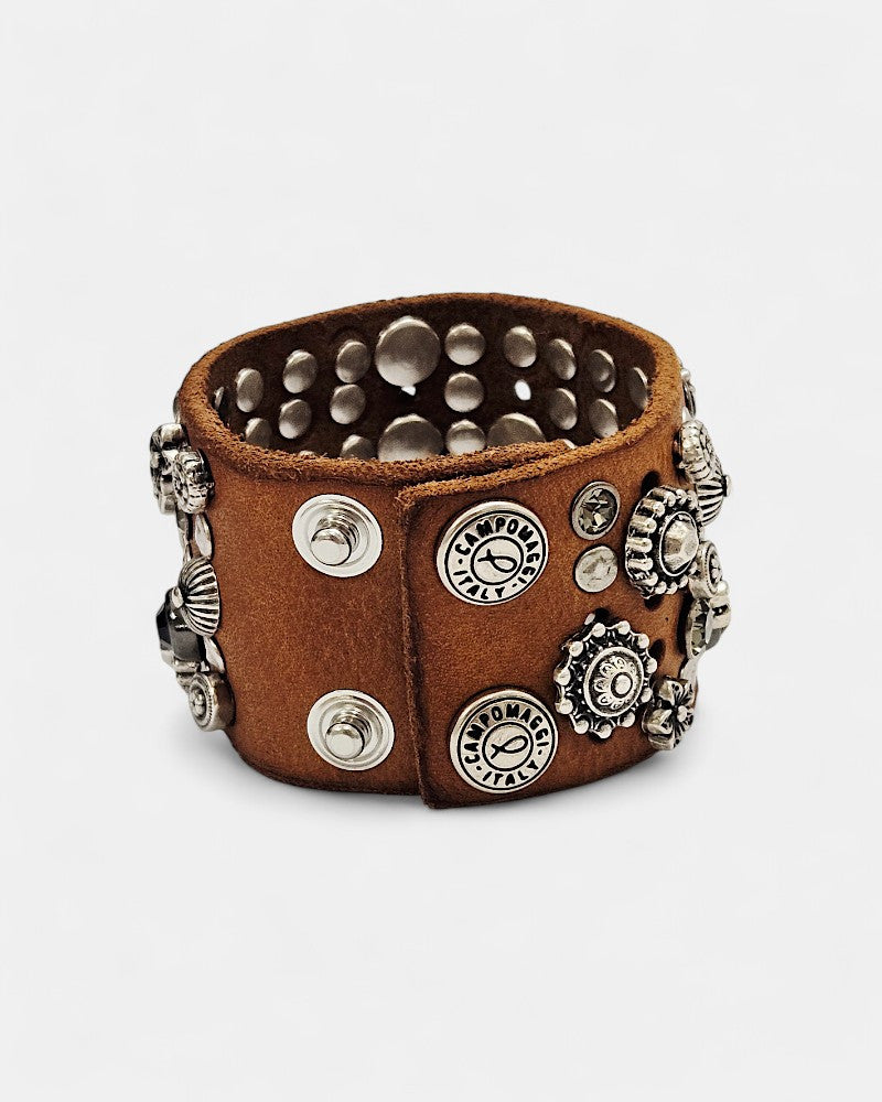 Pulsera piel y tachas camel
