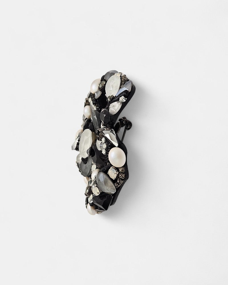 Broche swarovski blanco y negro Dualis