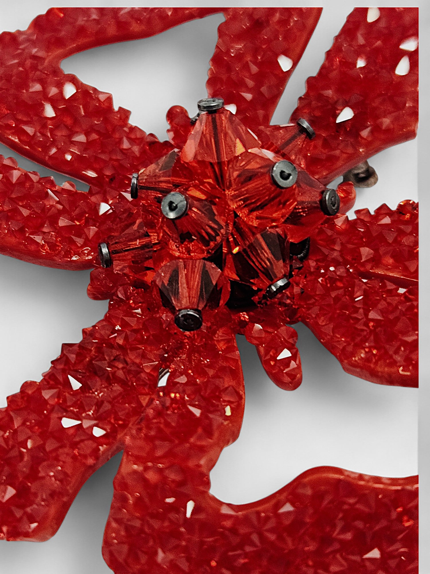 Broche swarovski rojo Taysia