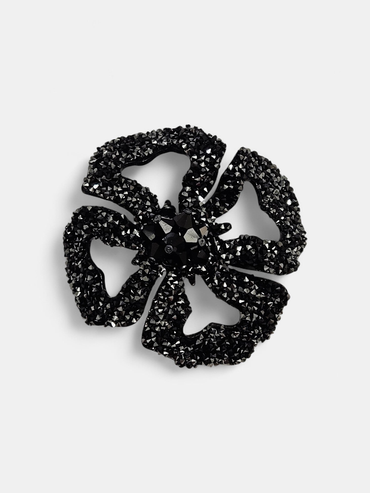 Broche negro swarovski Mirtae