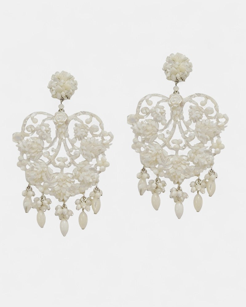 Solea mother-of-pearl pendant