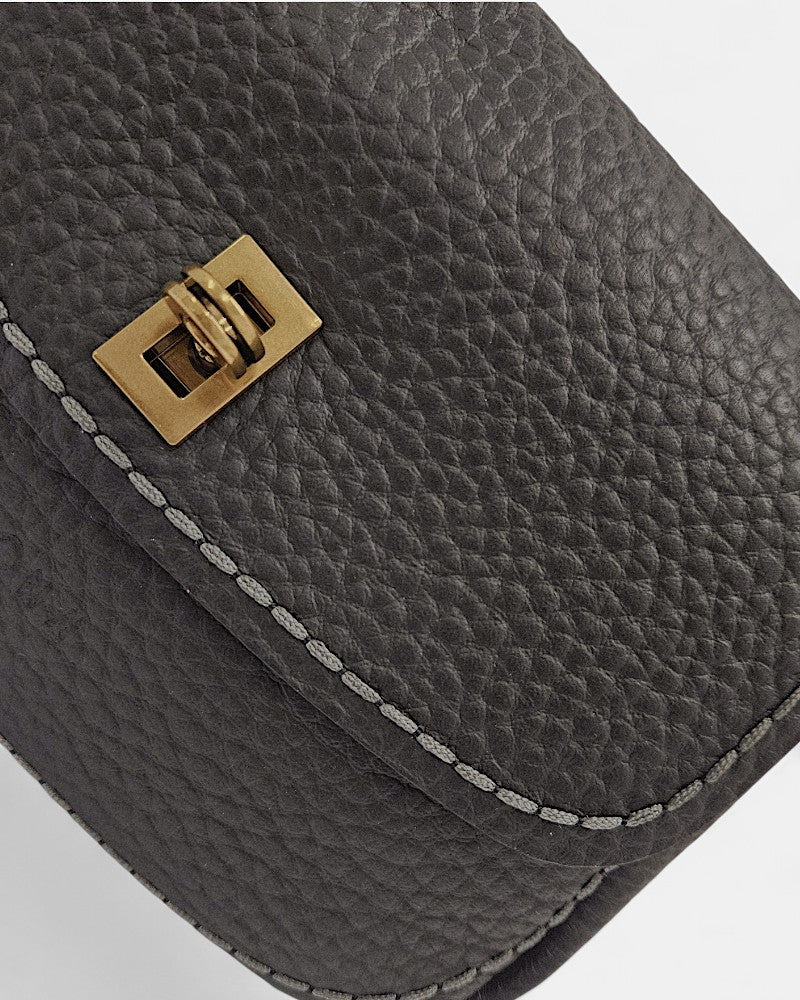 Sac bandoulière en cuir noir Queen