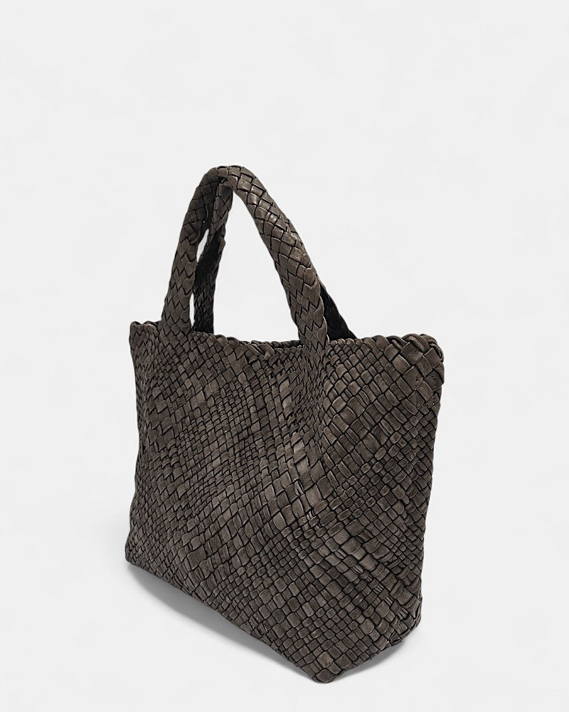 Bolso de mano en piel trenzada marrón