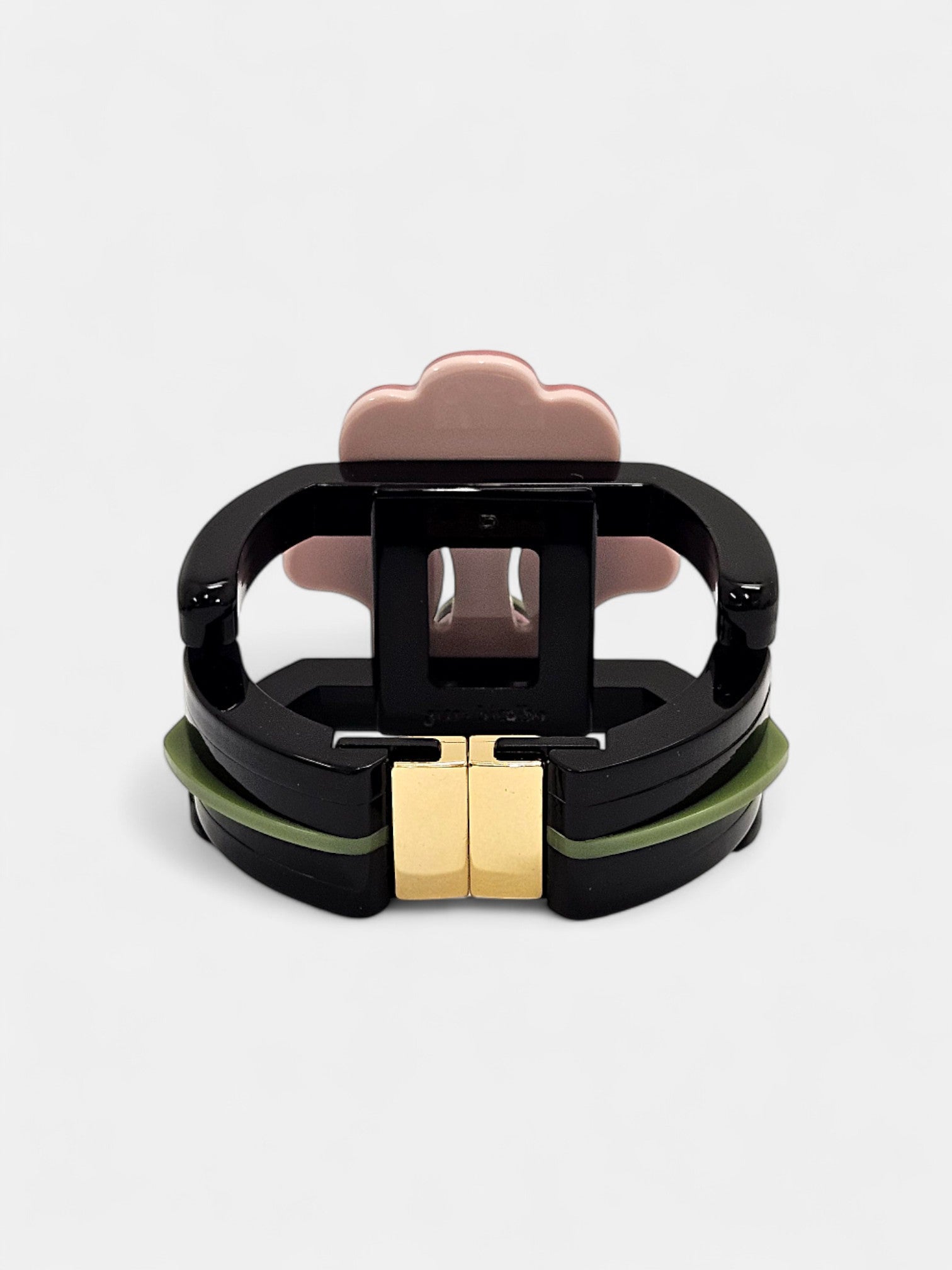 Brazalete Art Déco floral en resina rosa y negro