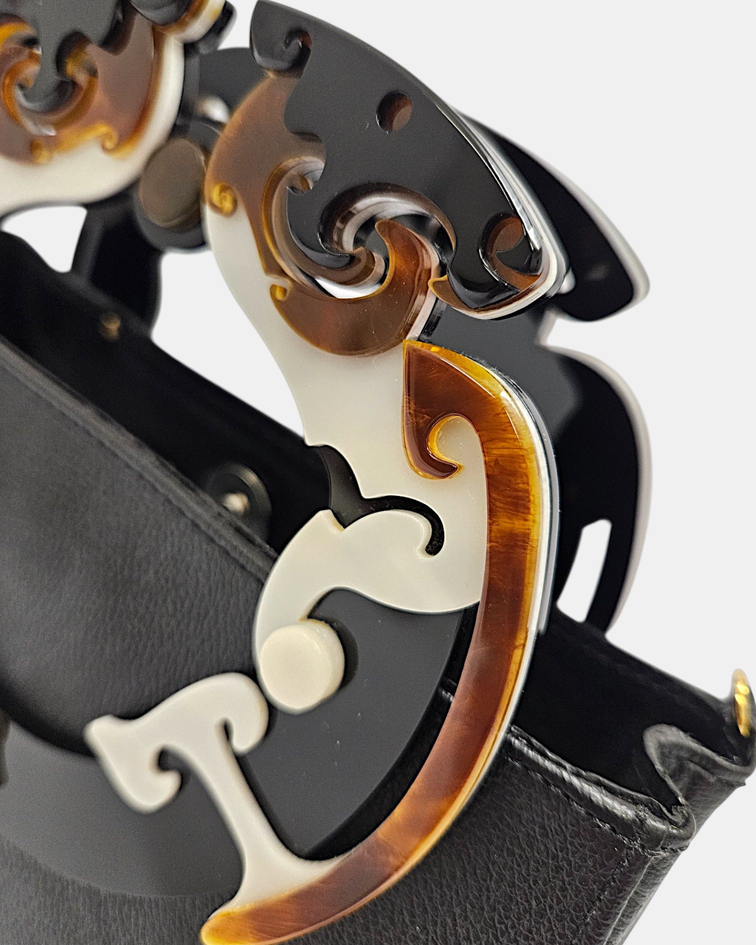 Black Gissa Bicalho leather bag with handle
