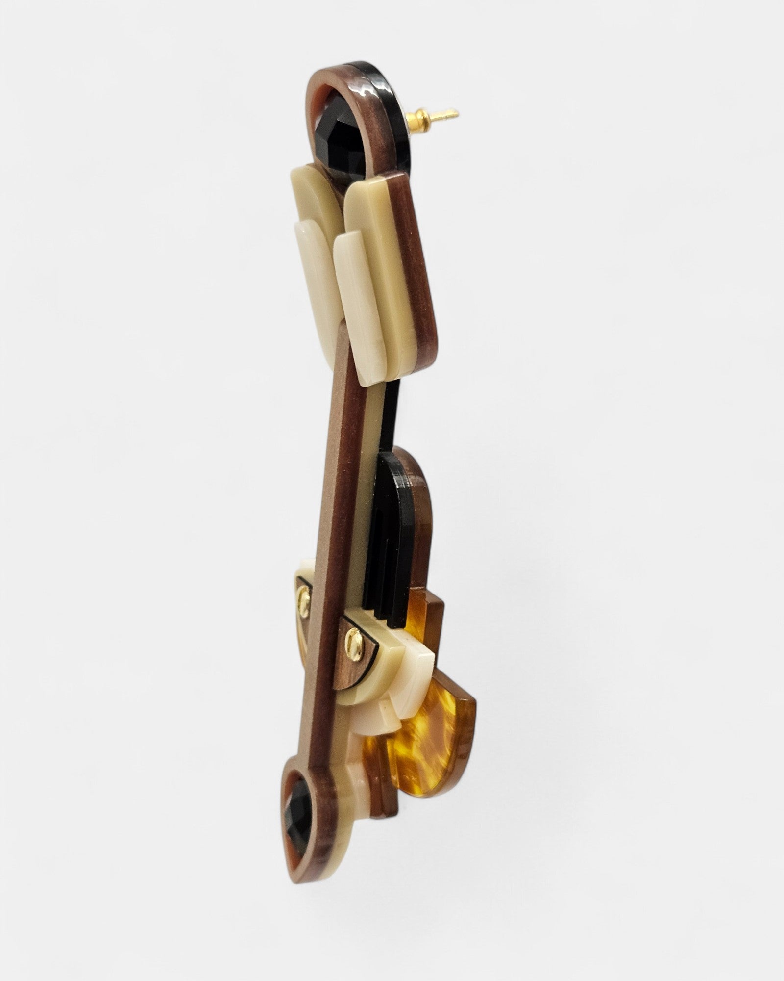 Pendientes geométricos Solaris de Gissa Bicalho