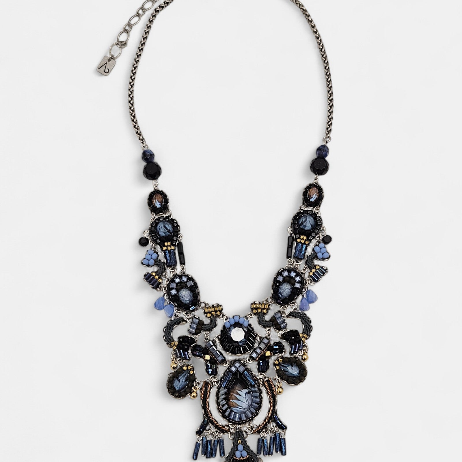 Collar artesanal Lunaria azul índigo