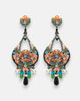 Pareja de pendientes de fiesta grandes Mosaico Siciliano de Dublos, mostrando su silueta de lágrima calada en salmón, turquesa, verde y gran lágrima negra.