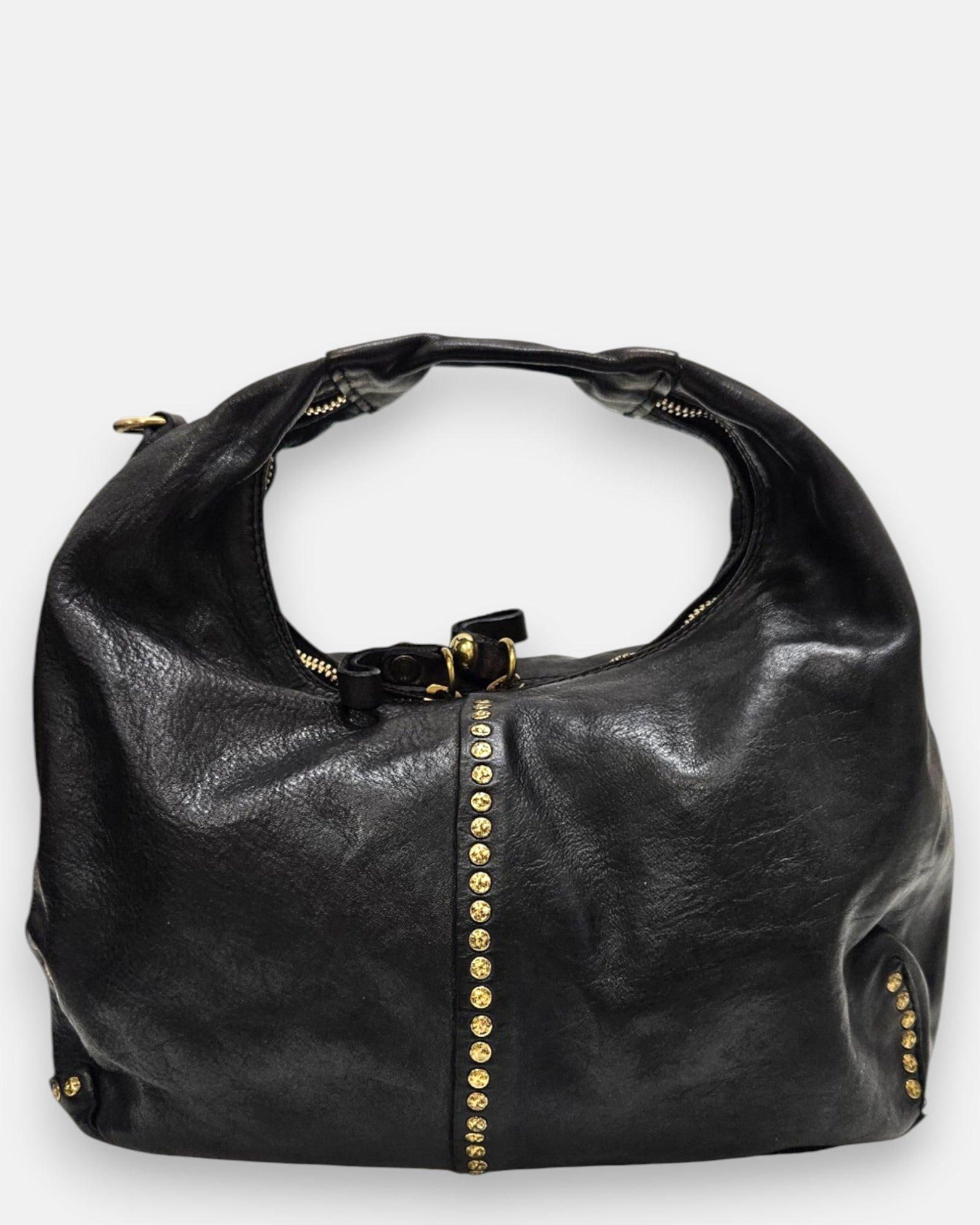 bolso Valentina de piel azul oscuro grisáceo, destacando su tira vertical central de tachuelas doradas y su asa de mano integrada.