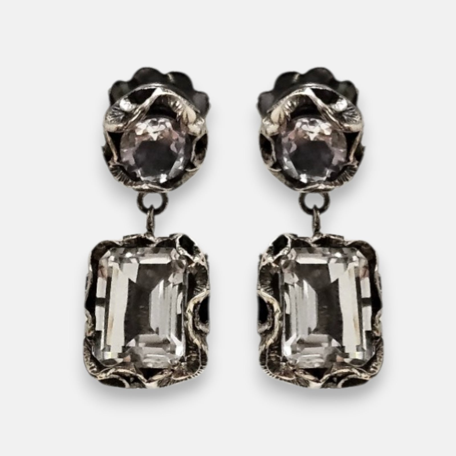 pendientes Astra de Maria e Luisa Jewels en plata 925 bruñida con dobles cristales transparentes.