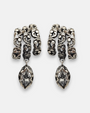 pendientes Ottavia de Maria e Luisa Jewels en plata 925 bruñida con triple arco y lágrima de cristal colgante.