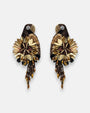 pendientes Perroquet de Olivia Dar bordados a mano en forma de ave del paraíso en tonos oro, bronce y negro.