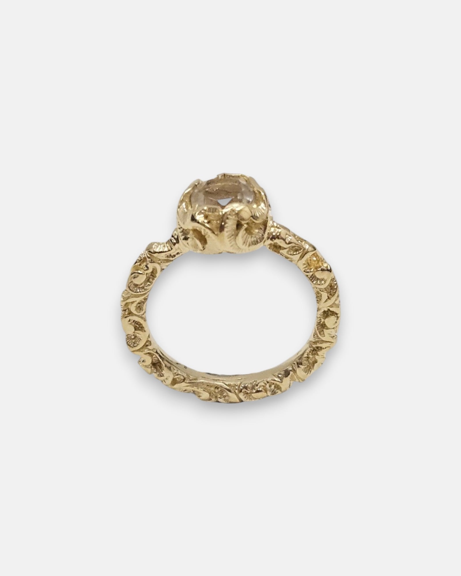 anillo Ottavia de Maria e Luisa Jewels en plata 925 chapada en oro con cristal redondo transparente.