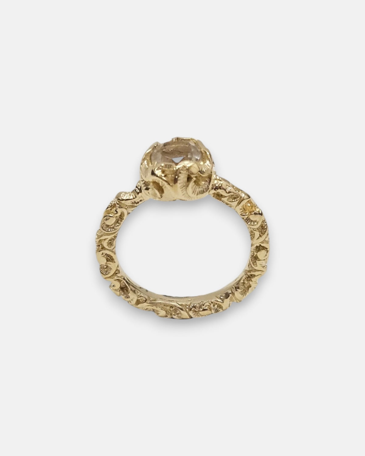 anillo Ottavia de Maria e Luisa Jewels en plata 925 chapada en oro con cristal redondo transparente.