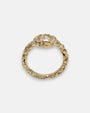 anillo Aura de Maria e Luisa Jewels en plata 925 chapada en oro con cristal ovalado transparente.