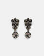 pendientes Allegra de Maria e Luisa Jewels en plata 925 bruñida con motivo calado de hojas y cristal redondo colgante